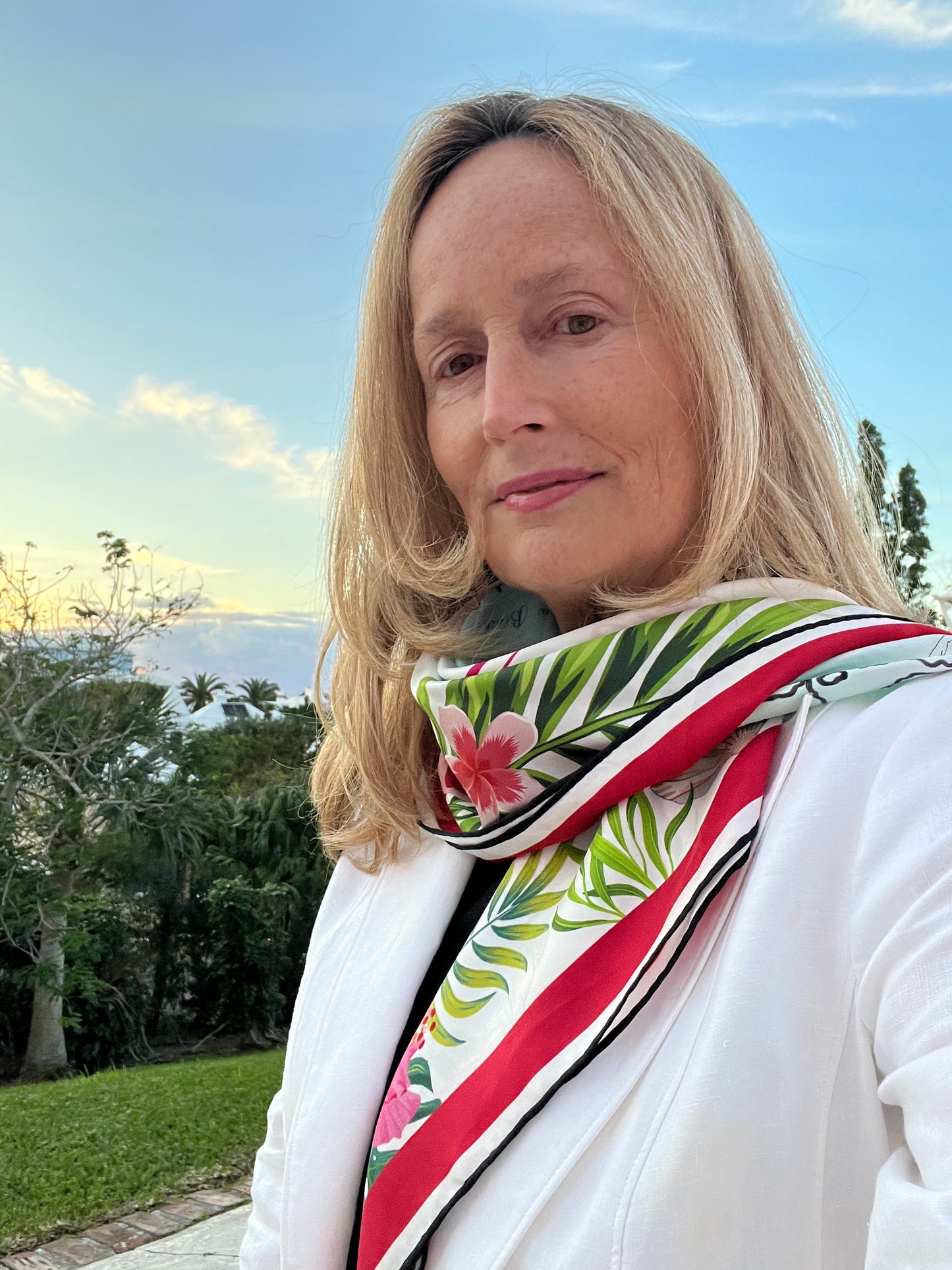 Bermuda Scarf Island Ruby