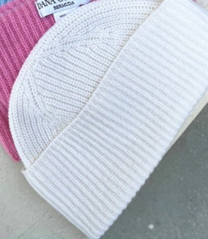 Freesia_Beanie_white